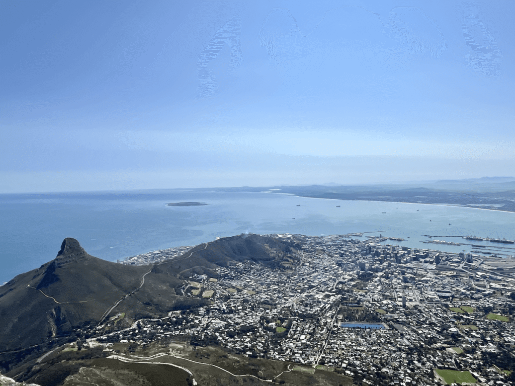 vista panoramica di Cape Town dalla cima della Table Mountain