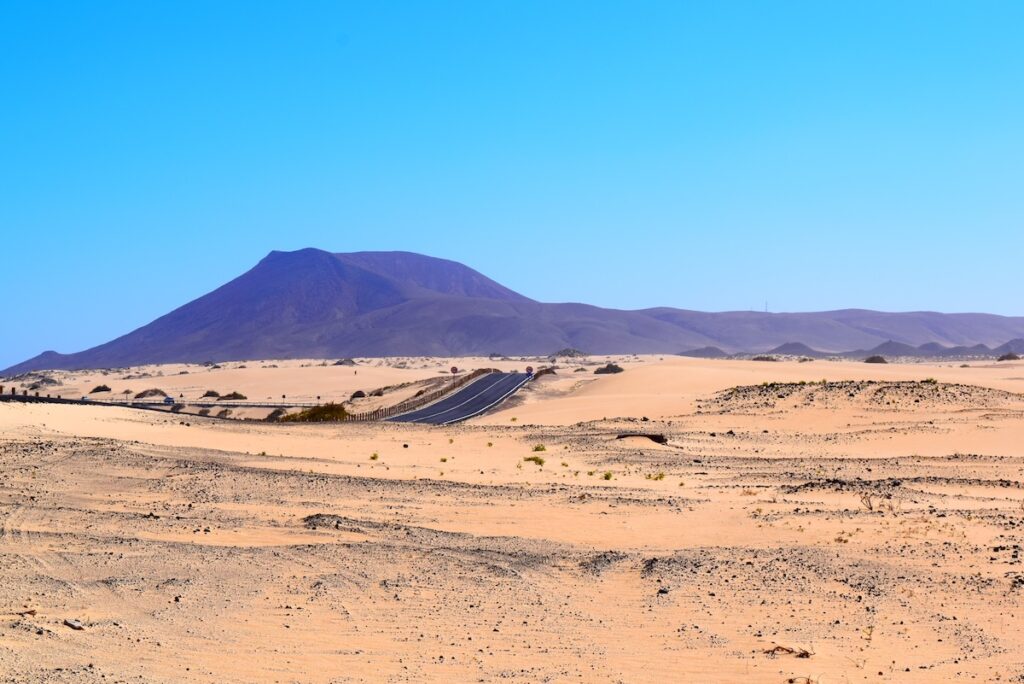 Fuerteventura e la sua terra desertica dorata