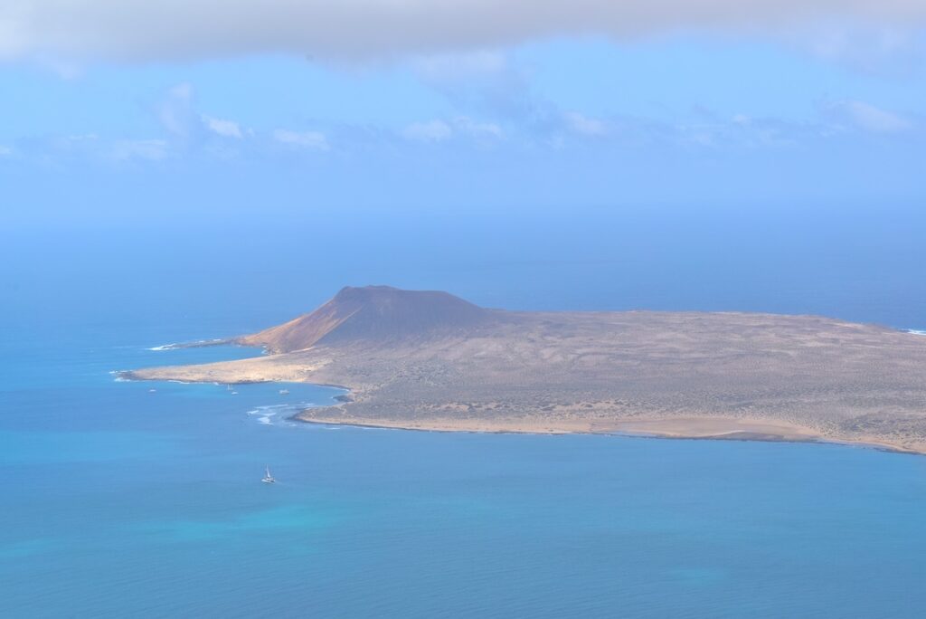 Vista panoramica di La Graciosa da Mirador del Rio