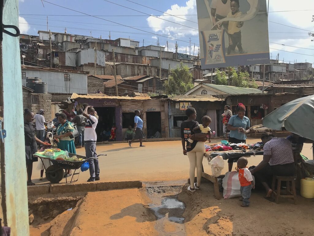 nairobi-kibera Slum di Kibera, tra ragazze-madre e povertà
