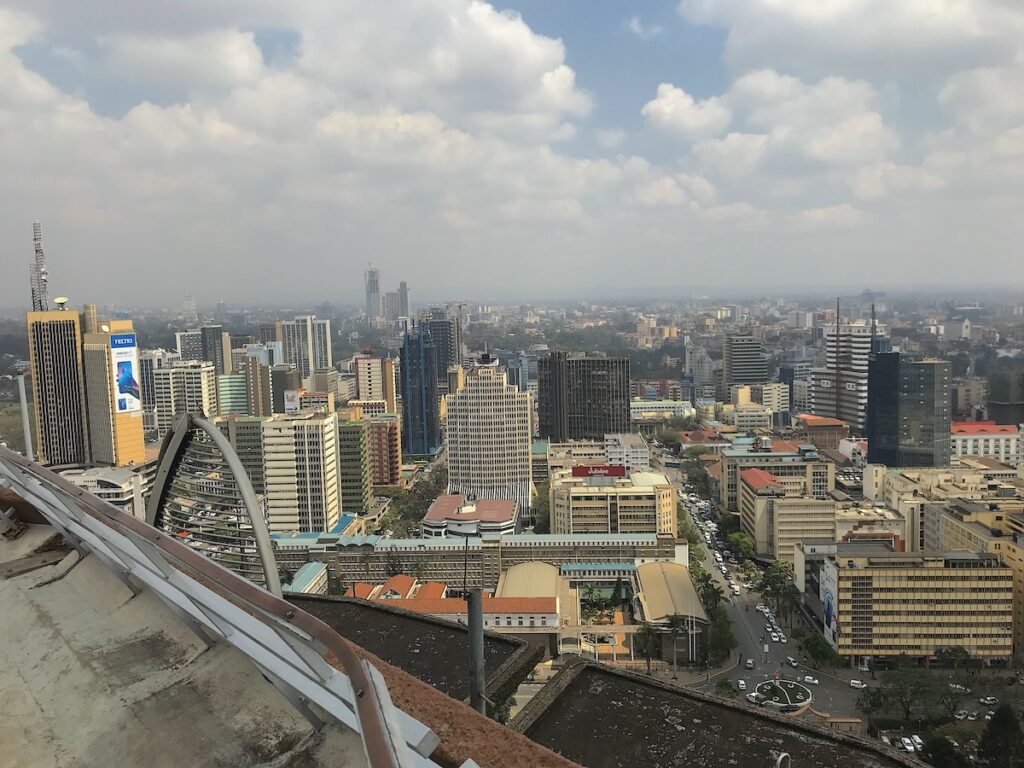 nairobia-vista-alta VIsta panoramica di Nairobi dall'alto del Kenyatta Center