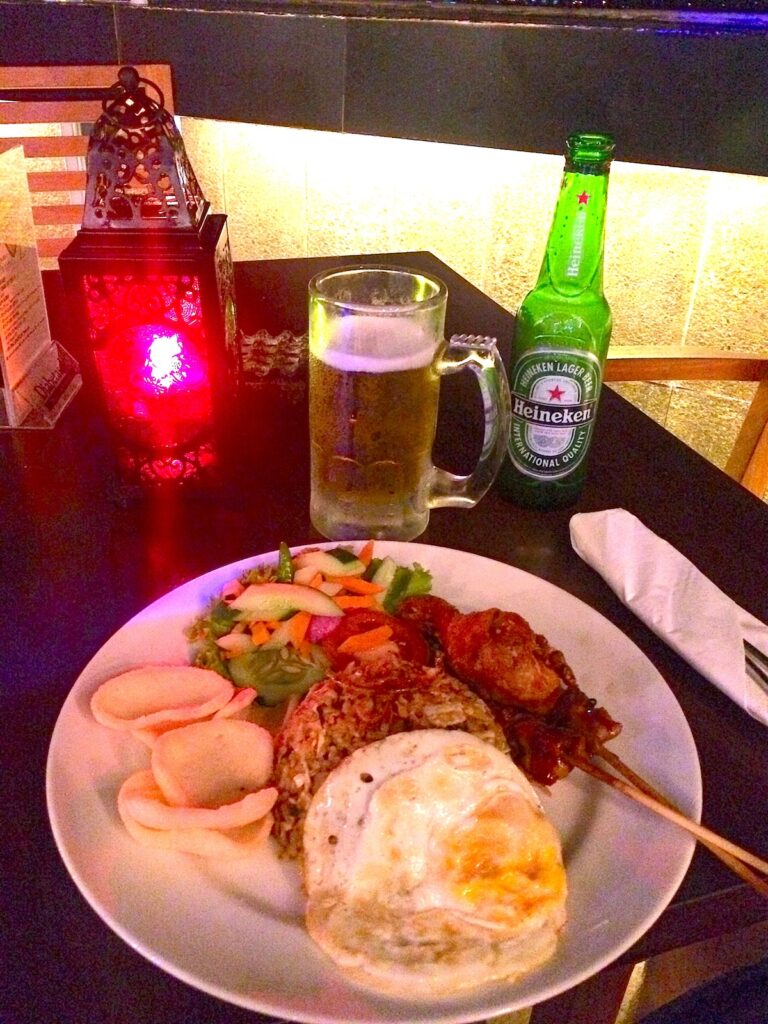 Nasi goreng, piatto tipico indonesiano