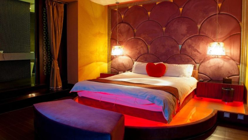 love hotel in osaka