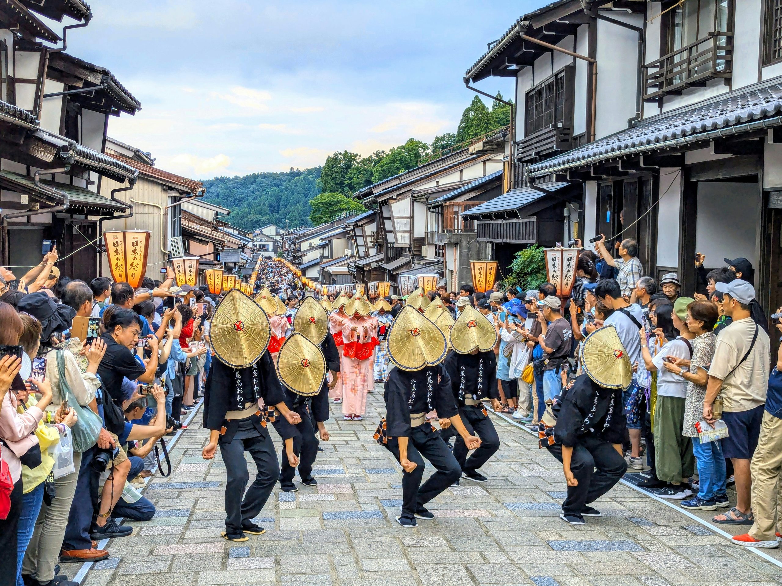 daniel-beauchamp-Tni6wa9rtsI-unsplash-scaled Golden Week in Giappone